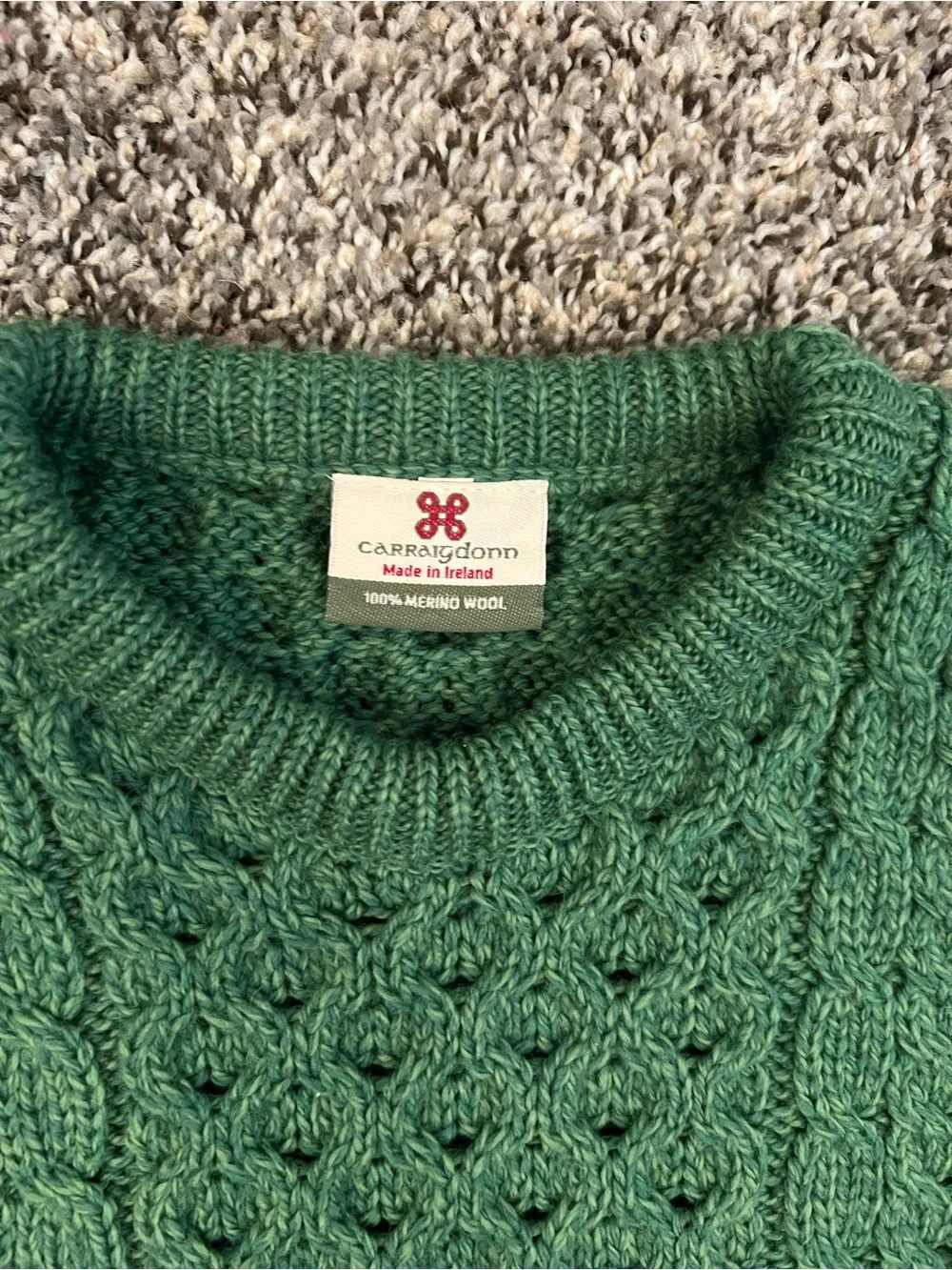 Vintage Carraig Donn green merino wool cable knit sweater Irish Fisherman Cabin